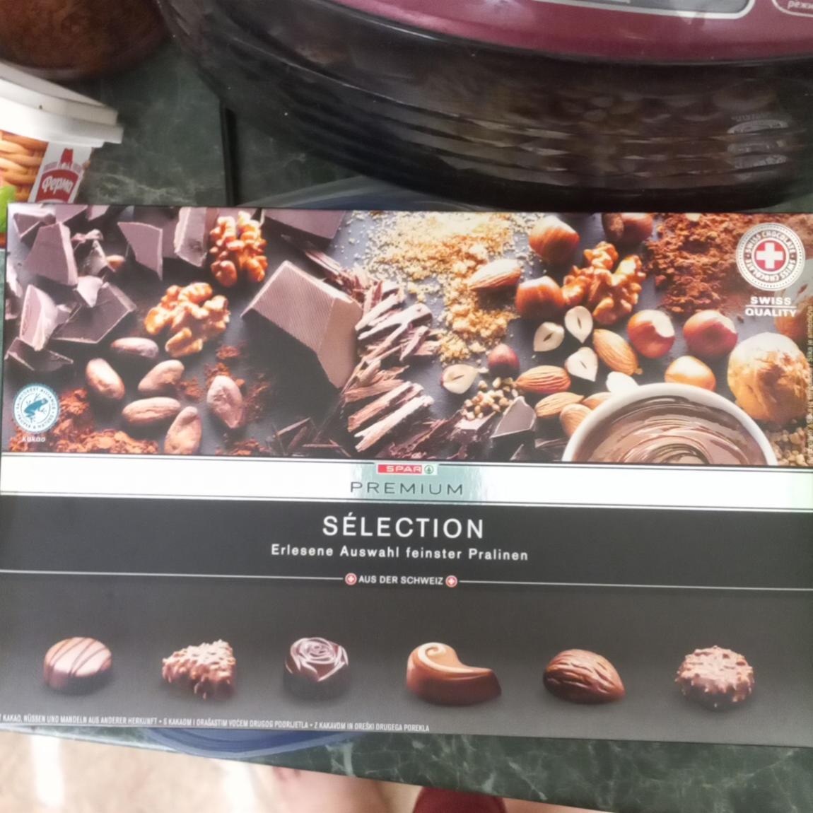 Фото - Цукерки асорті Erlesene Pralinen Premium Spar