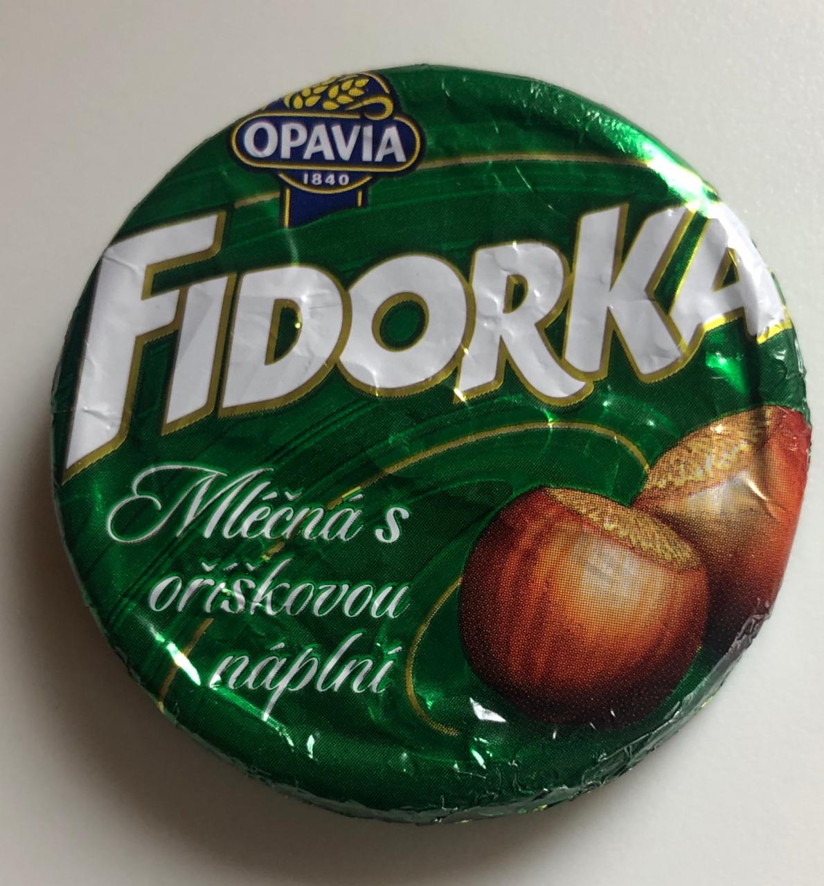 Фото - Fidorka mléčná s oříškovou náplní Opavia